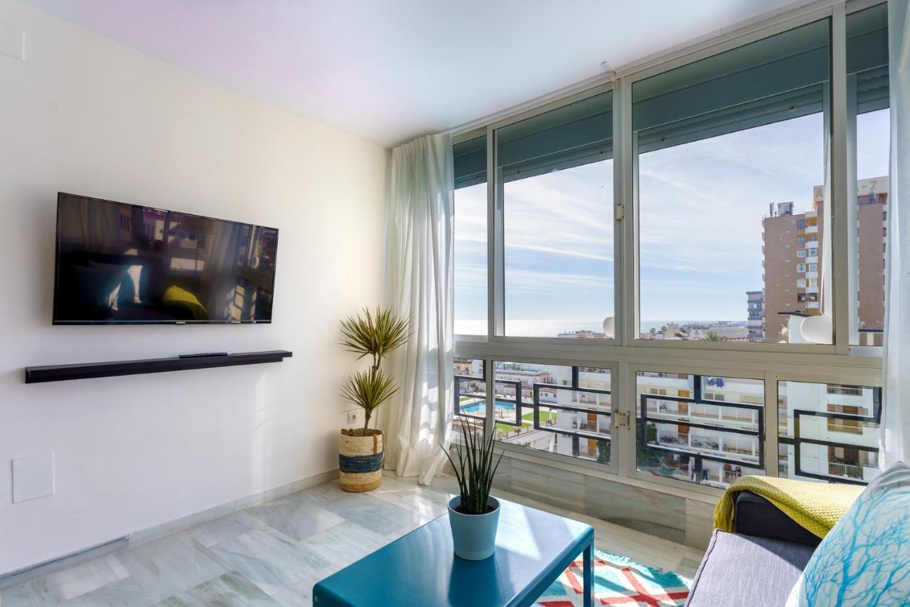 Malagasuite Carihuela Apartments Торемолинос Екстериор снимка