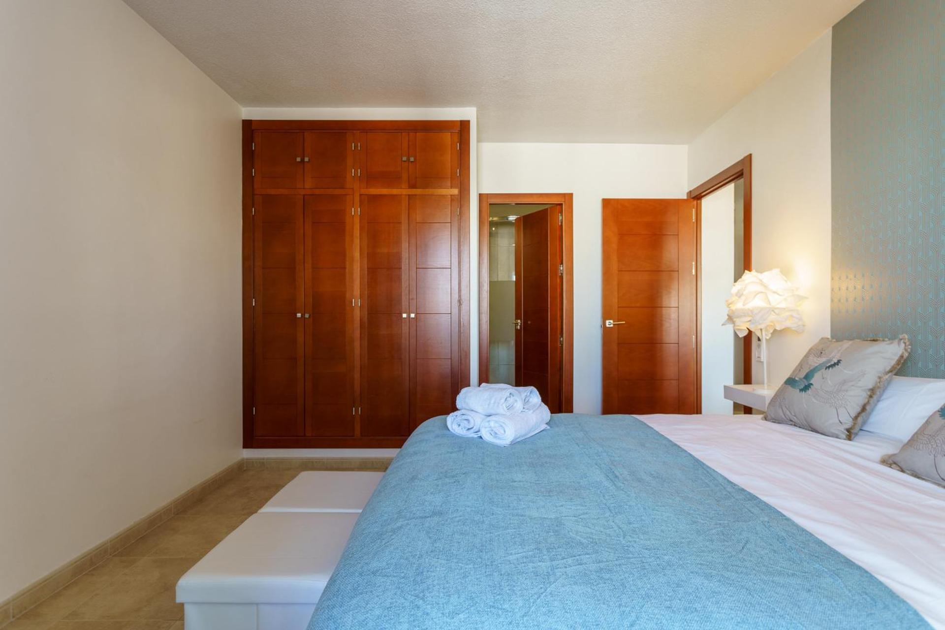 Malagasuite Carihuela Apartments Торемолинос Екстериор снимка