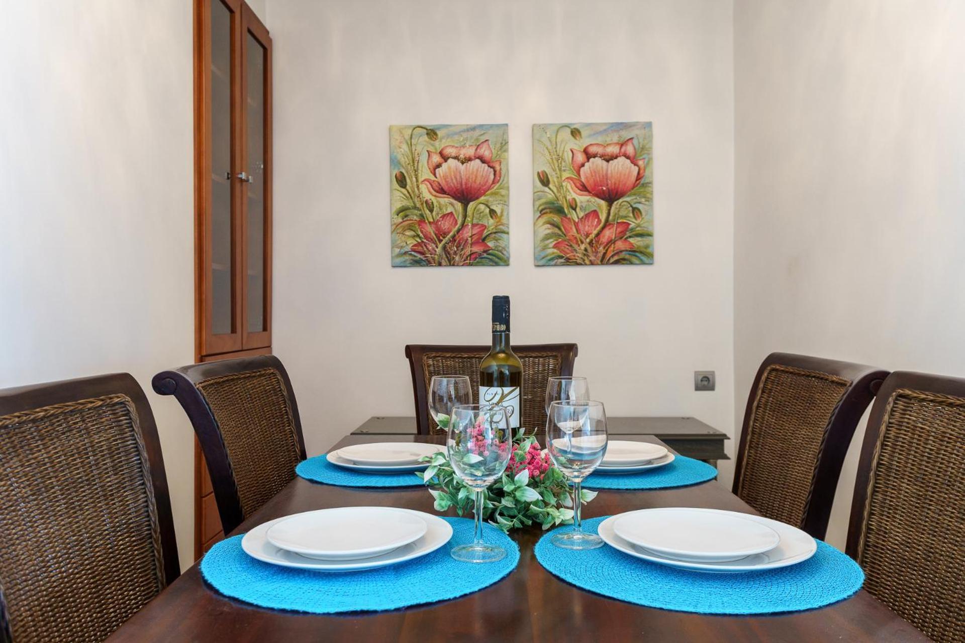 Malagasuite Carihuela Apartments Торемолинос Екстериор снимка